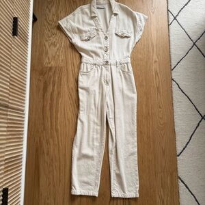 Zara vneck off white jumpsuit size S